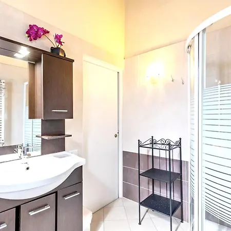 Elegant In 75 M² With Balcony Appartement Vérone