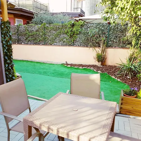 Elegant In - 75 M² With Balcony