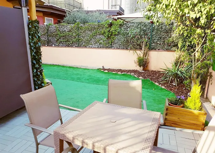 Elegant In - 75 M² With Balcony