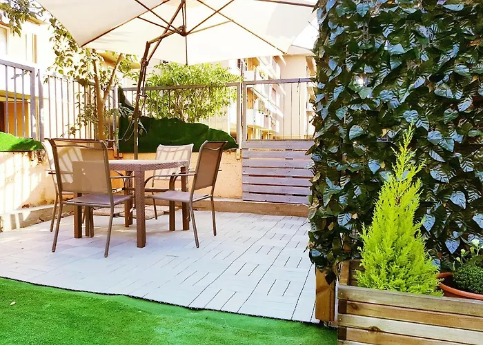 Lejlighed Elegant In - 75 M² With Balcony *