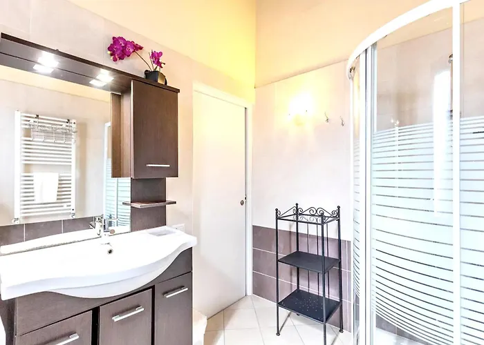 Elegant In - 75 M² With Balcony Lejlighed Verona