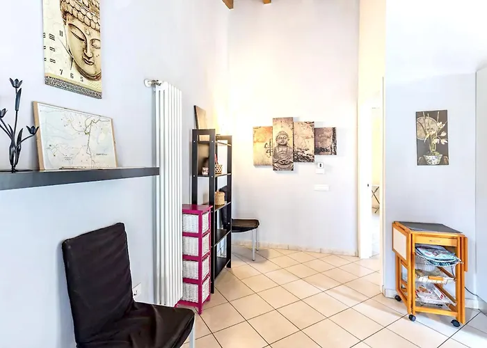 Lejlighed Elegant In - 75 M² With Balcony *